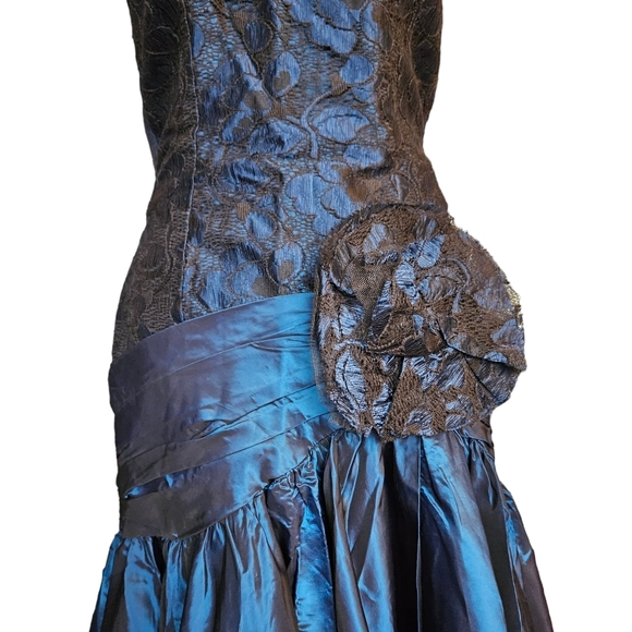 Vintage ILGWU cobalt blue strapless evening gown dress asymmetrical black lace 6 - Picture 7 of 17